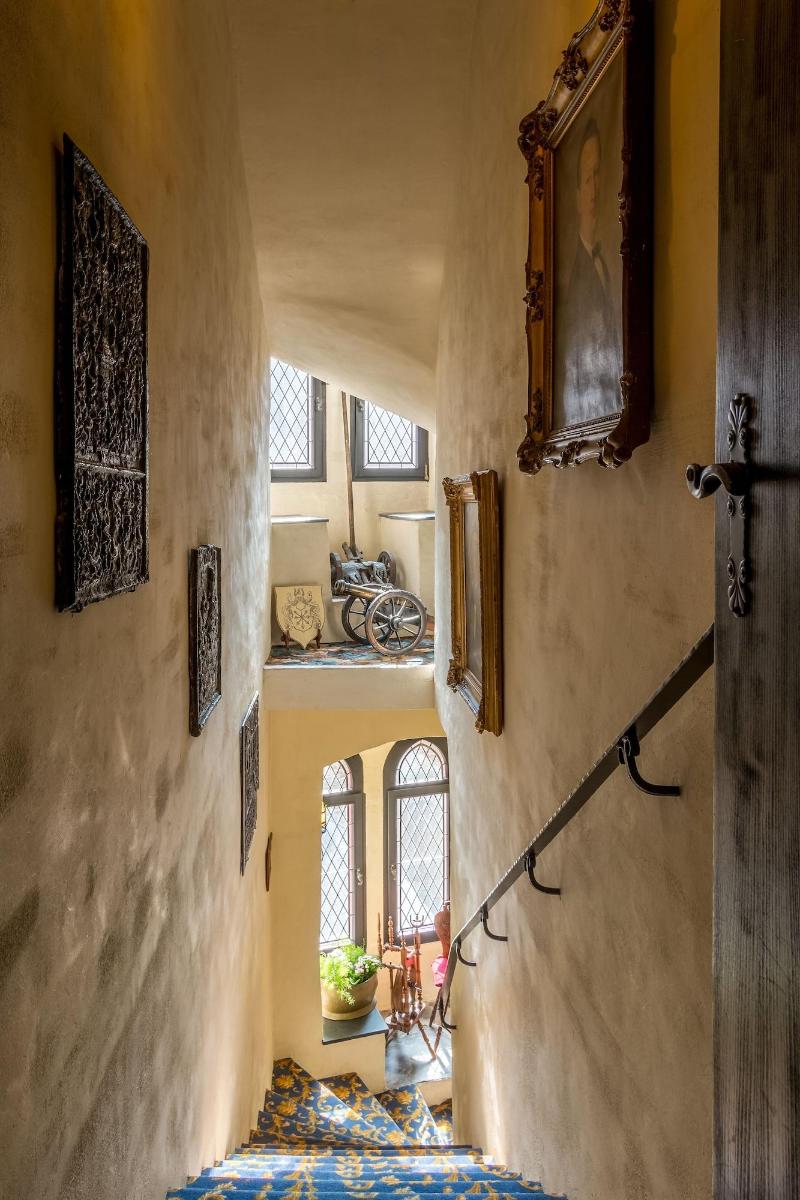 Burghotel Auf Scha Nburg - Genel