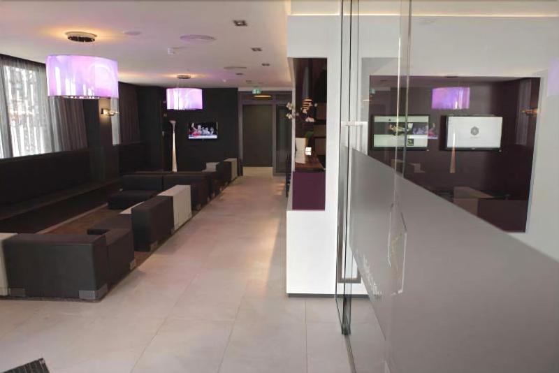 Hotel Bliss Frankfurt - Lobi