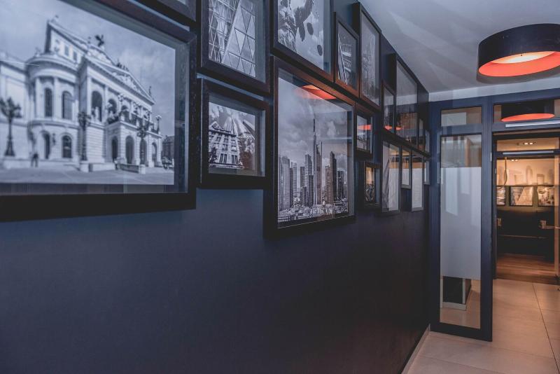 Hotel Bliss Frankfurt - Lobi