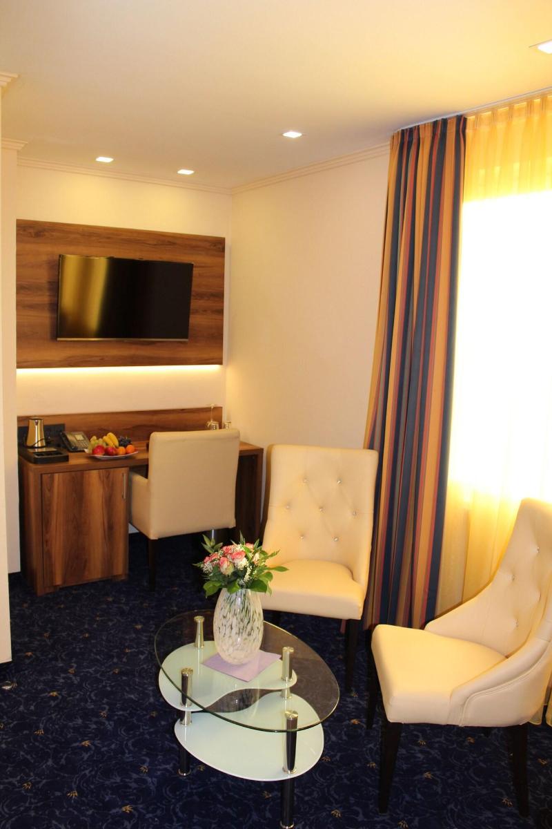 Grand Hotel Empire Frankfurt - Oda