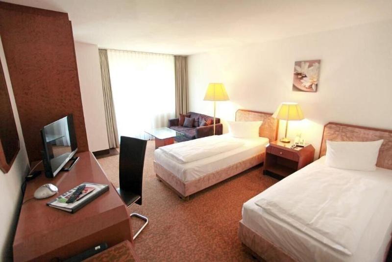 Hotel Flora Stuttgart Ma Hringen - Oda