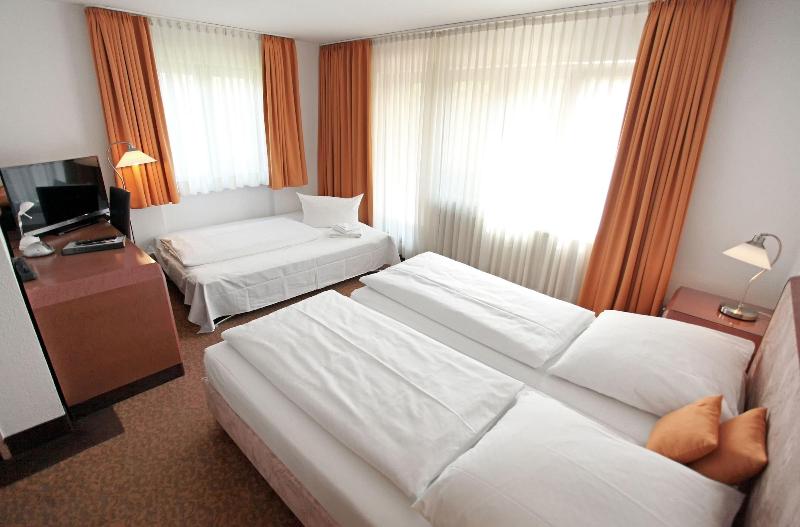 Hotel Flora Stuttgart Ma Hringen - Oda