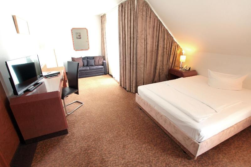 Hotel Flora Stuttgart Ma Hringen - Oda