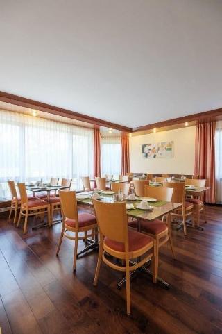 Hotel Flora Stuttgart Ma Hringen fotoÄŸrafÄ±