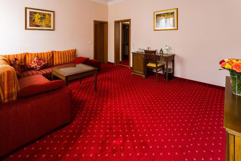 Hotel Ra Merhof - Oda