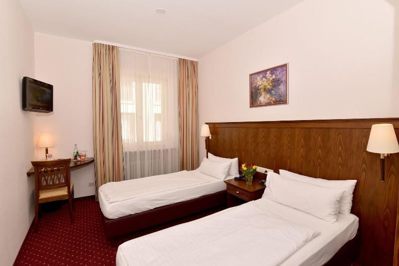 Hotel Ra Merhof - Oda