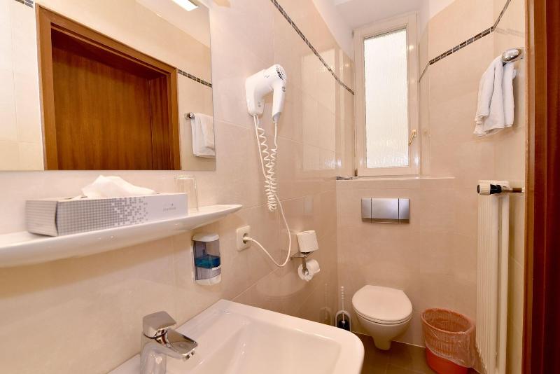 Hotel Ra Merhof - Oda