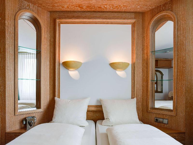Centro Hotel Stern Trademark Collection Wyndham - Oda