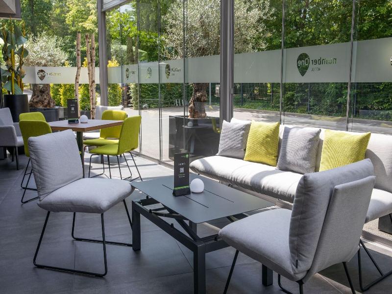 Numberone Hotel - Lobi