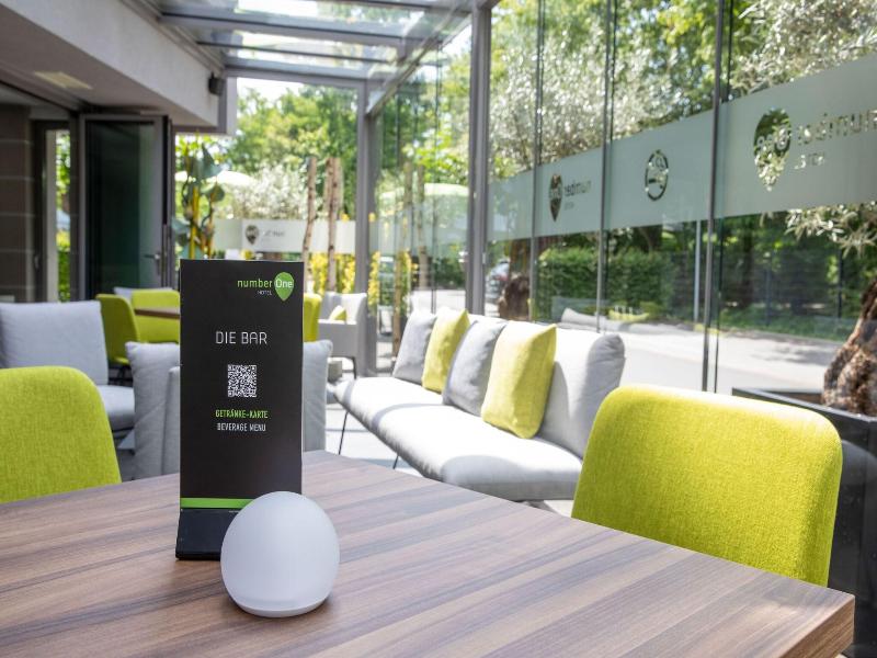 Numberone Hotel - Lobi