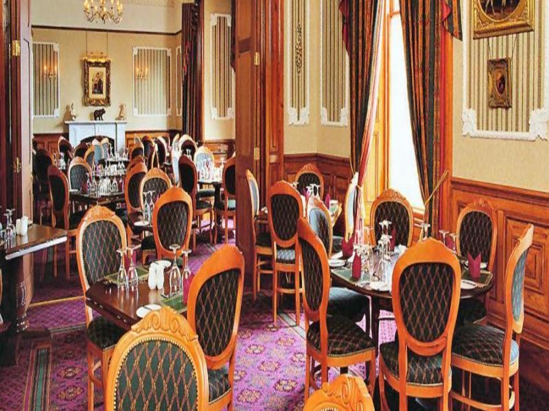 The Grand Hotel - Genel