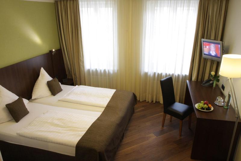 Hotel Deutsche Eiche - Oda