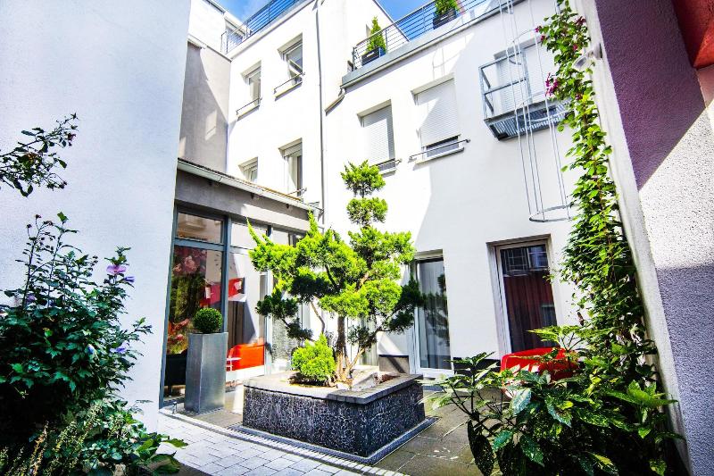 Zeitwohnhaus Suite Hotel Serviced Apartments - Genel