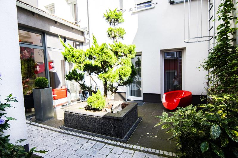 Zeitwohnhaus Suite Hotel Serviced Apartments - Genel
