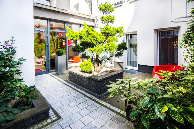 Zeitwohnhaus Suite Hotel Serviced Apartments - Genel