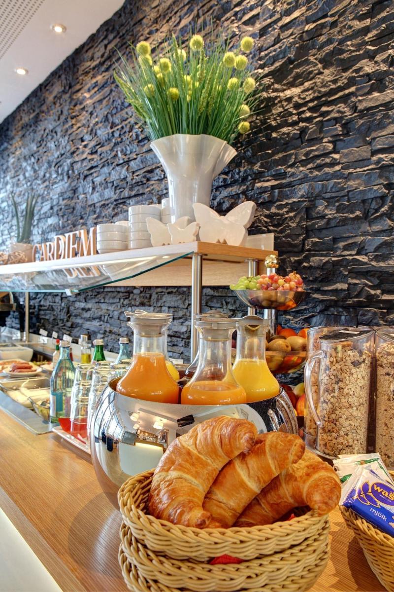 Zeitwohnhaus Suite Hotel Serviced Apartments - Restoran