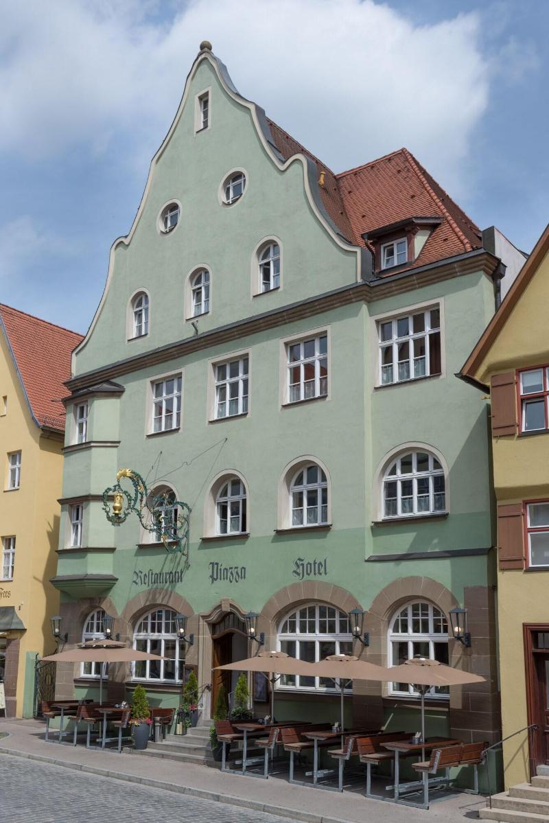 Hotel Restaurant Piazza - Genel