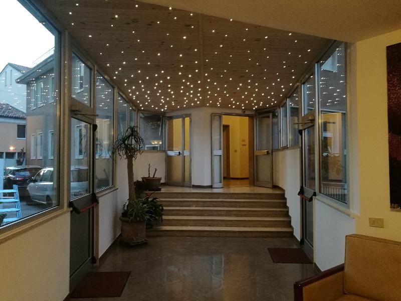 Hotel Aurora - Genel