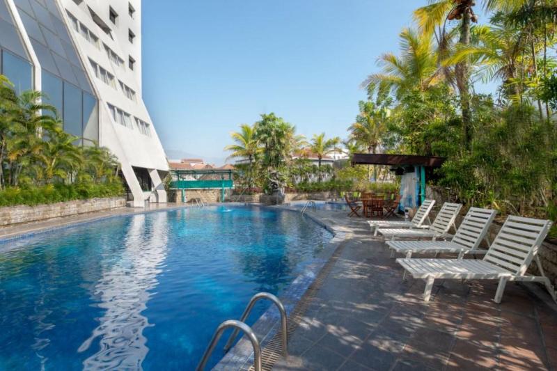 Lux Tychi Hotel Malang by ZUZU - Aktivite
