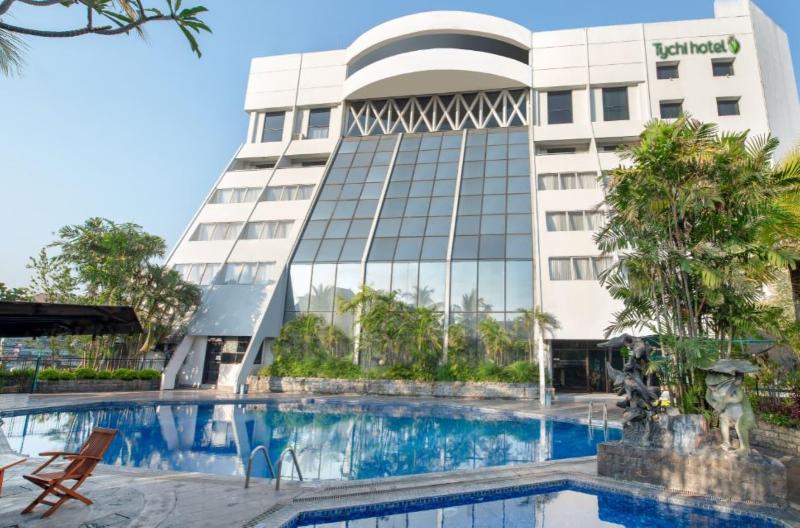 Lux Tychi Hotel Malang by ZUZU - Aktivite