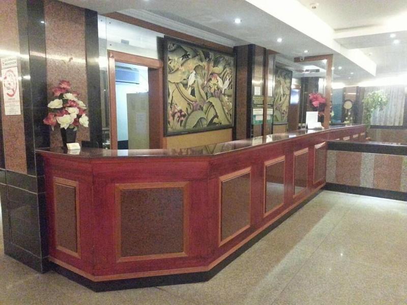 Plaza Hotel Harco Mangga Dua - Lobi