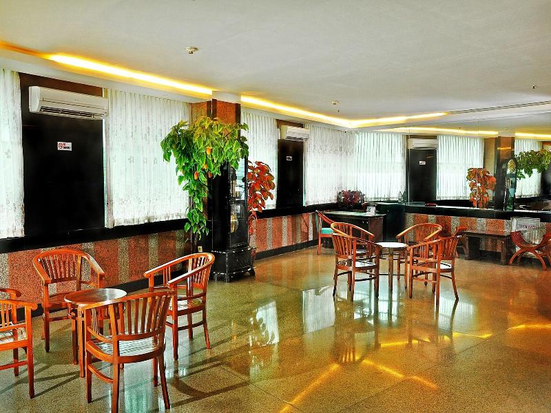 Plaza Hotel Harco Mangga Dua - Lobi