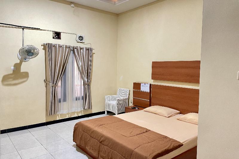 Hotel Ramayana Garut by ZUZU - Oda
