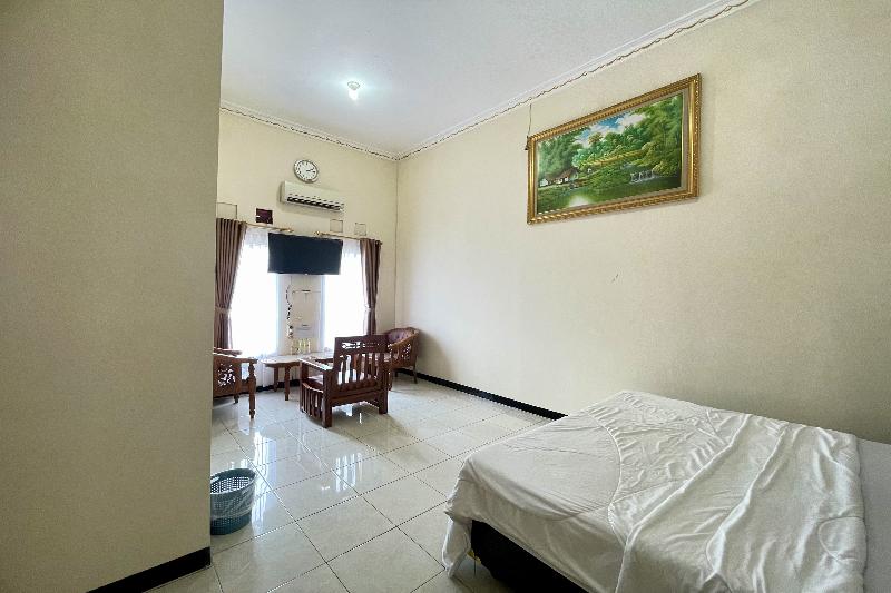 Hotel Ramayana Garut by ZUZU - Oda