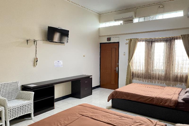 Hotel Ramayana Garut by ZUZU - Oda