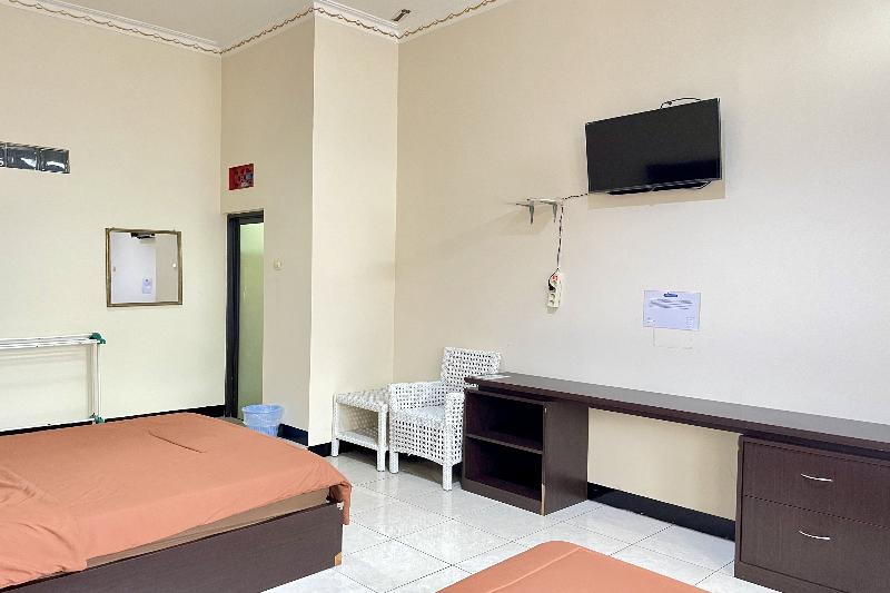 Hotel Ramayana Garut by ZUZU - Oda