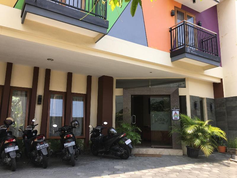 Aloha Hotel - Genel