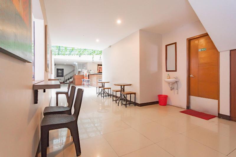 Formerly Reddoorz Plus Dago Pojok 3 - Lobi