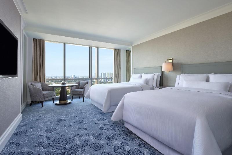 The Westin Surabaya - Oda