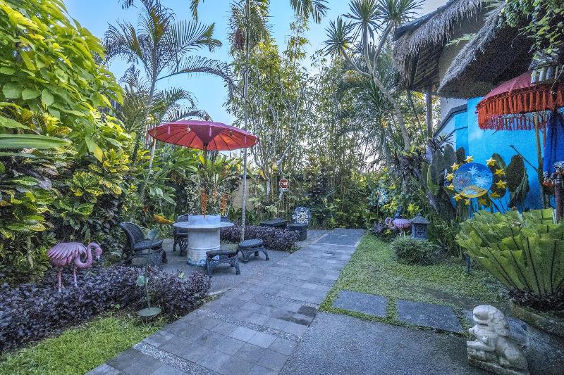 Gajah Biru Bungalows - Genel