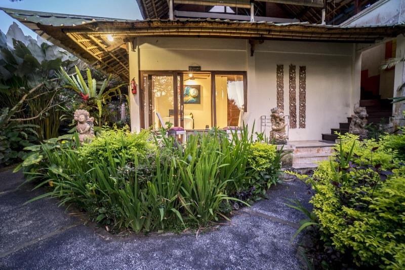 Gajah Biru Bungalows - Oda