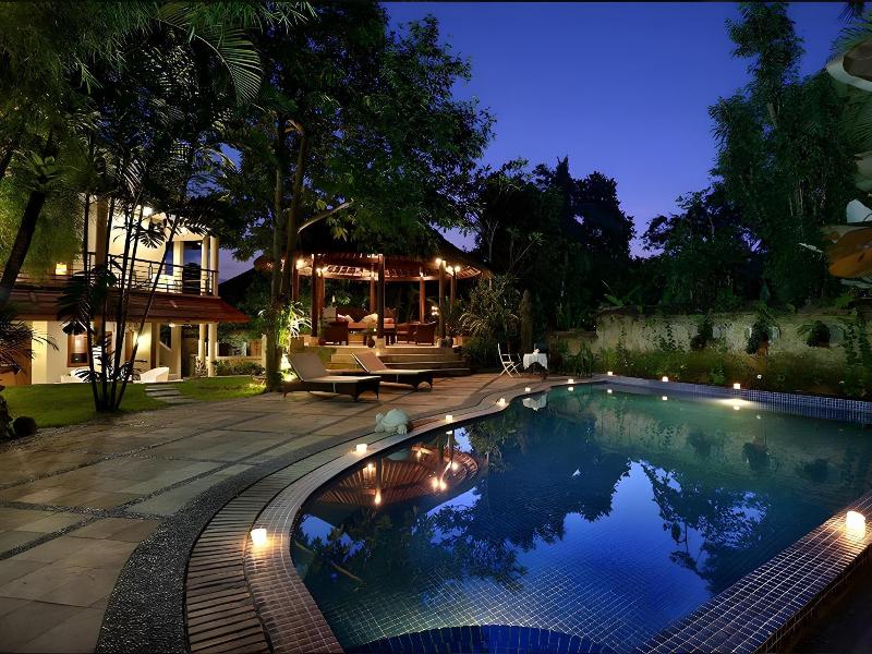 Gajah Biru Bungalows - Havuz