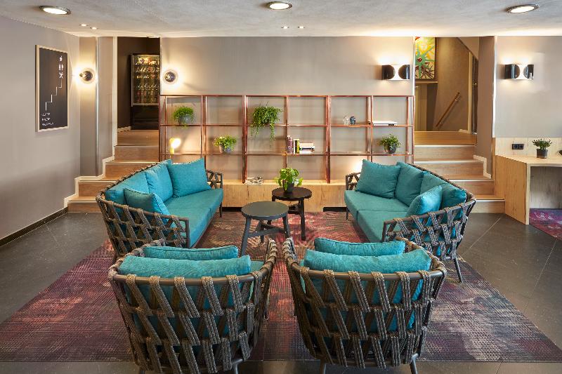Nova Hotel - Lobi