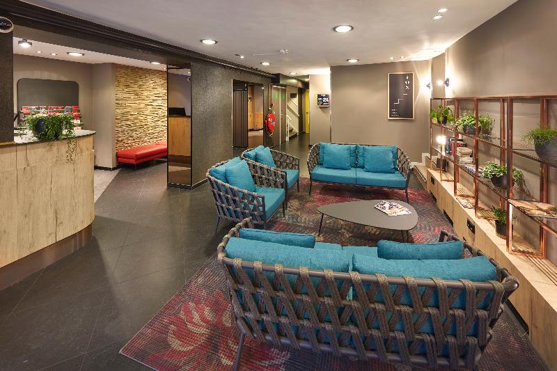 Nova Hotel - Lobi