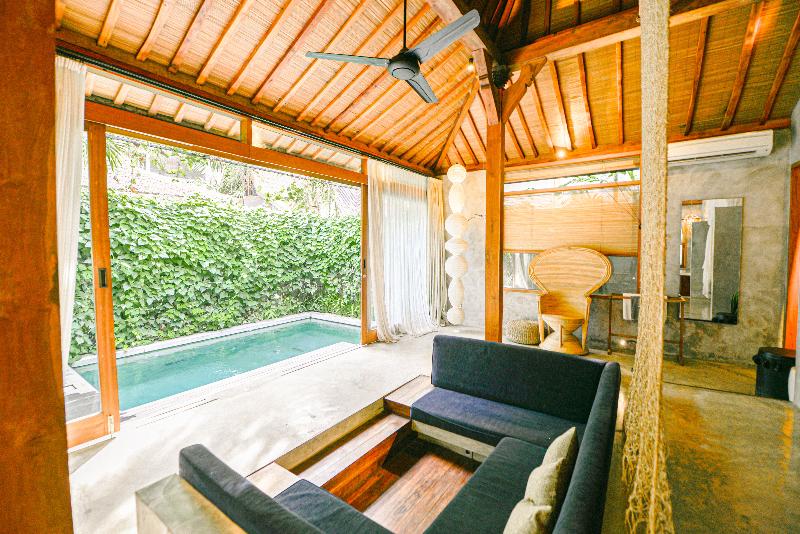Zin Canggu Resort Villas - Oda