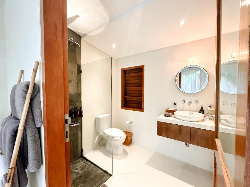 Zin Canggu Resort Villas - Oda