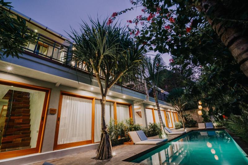 Zin Canggu Resort Villas - Havuz