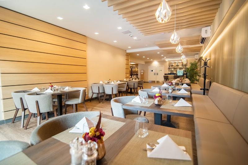 Rubin Wellness & Conference Hotel - Restoran
