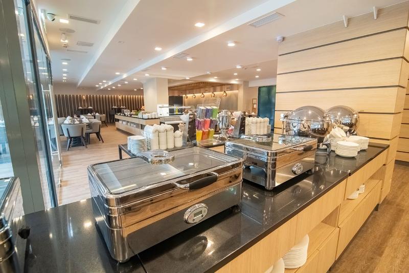 Rubin Wellness & Conference Hotel - Restoran