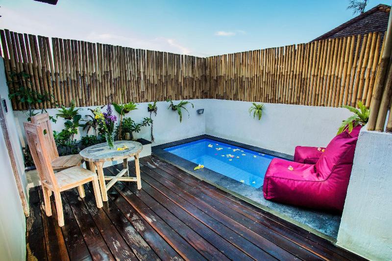 Svaha Private Villas Ceningan - Oda