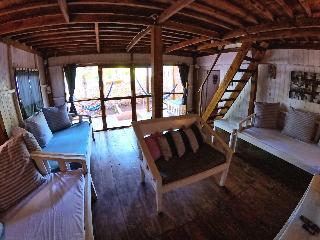 Cosmos Bungalows fotoÄŸrafÄ±