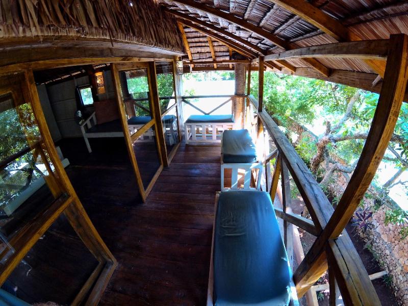 Cosmos Bungalows - Oda