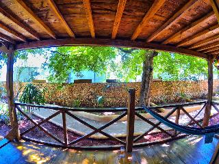 Cosmos Bungalows fotoÄŸrafÄ±