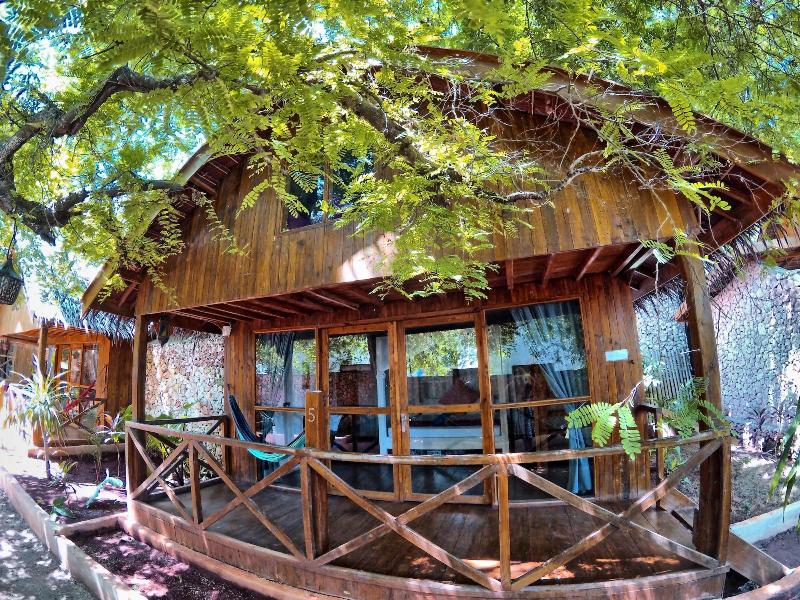 Cosmos Bungalows - Oda