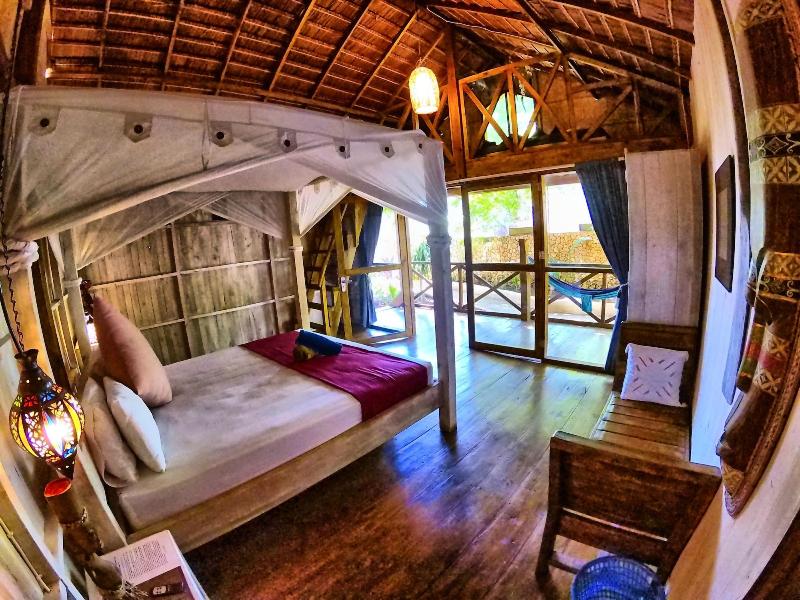 Cosmos Bungalows - Oda