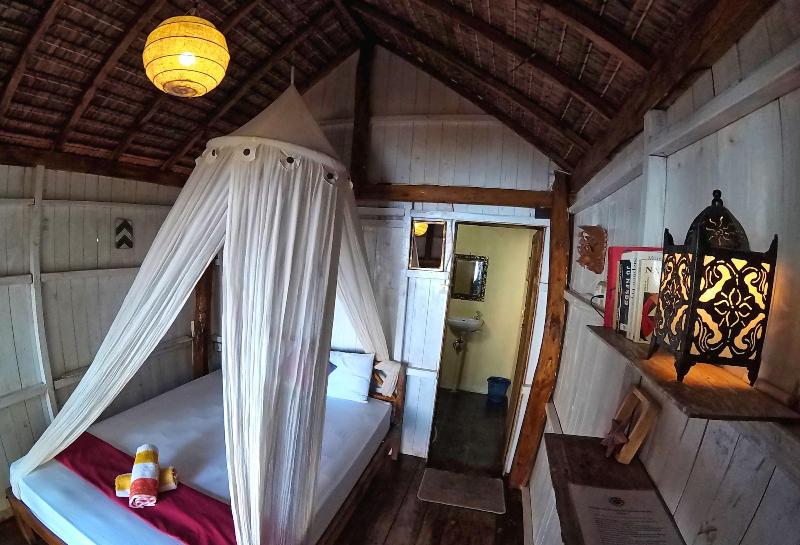 Cosmos Bungalows - Oda